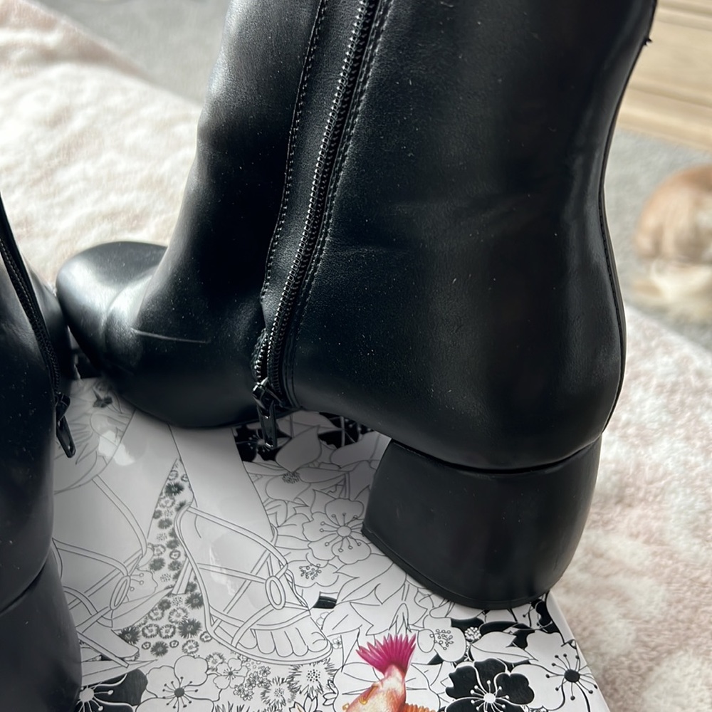 Booties - Picture 4 of 4